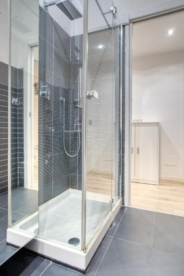 Caseospitali - Serendipity, Moderno Bilocale Con Balcone In Complesso Residenziale Milan 0*,