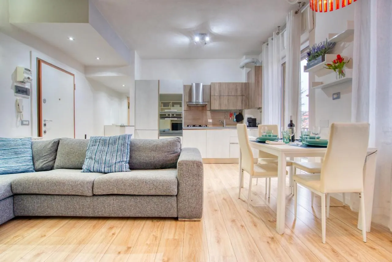 Caseospitali - Serendipity, Moderno Bilocale Con Balcone In Complesso Residenziale Milan