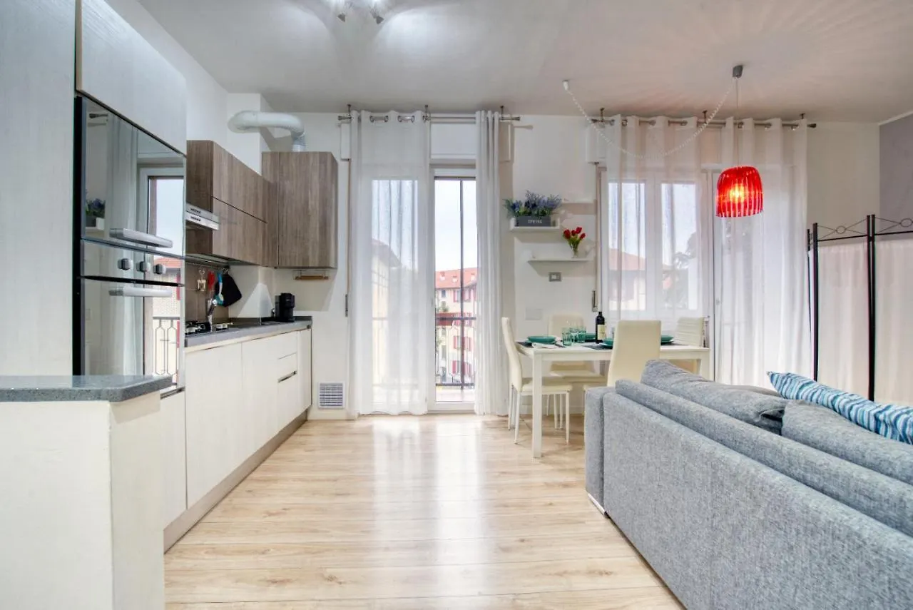 Caseospitali - Serendipity, Moderno Bilocale Con Balcone In Complesso Residenziale Milan 0*,  Italy
