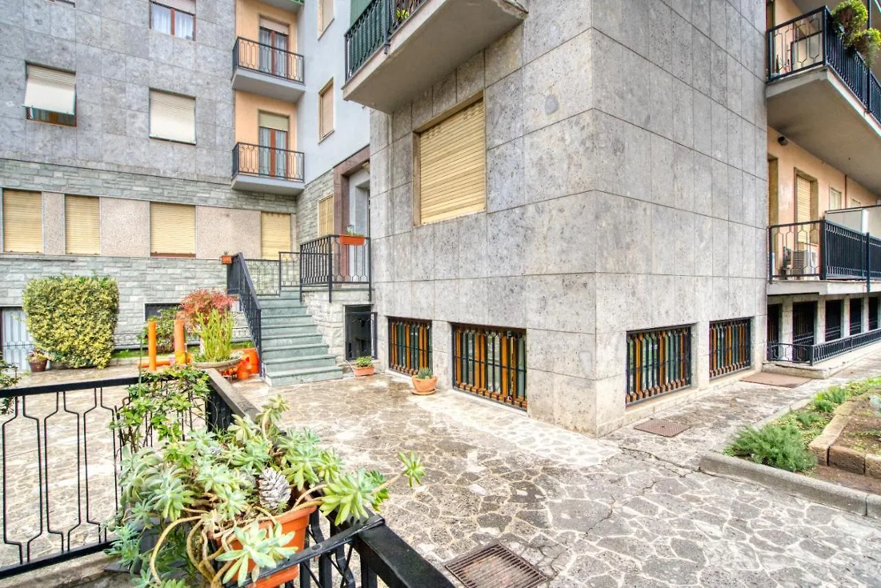 Caseospitali - Serendipity, Moderno Bilocale Con Balcone In Complesso Residenziale Milan 0*,  Italy